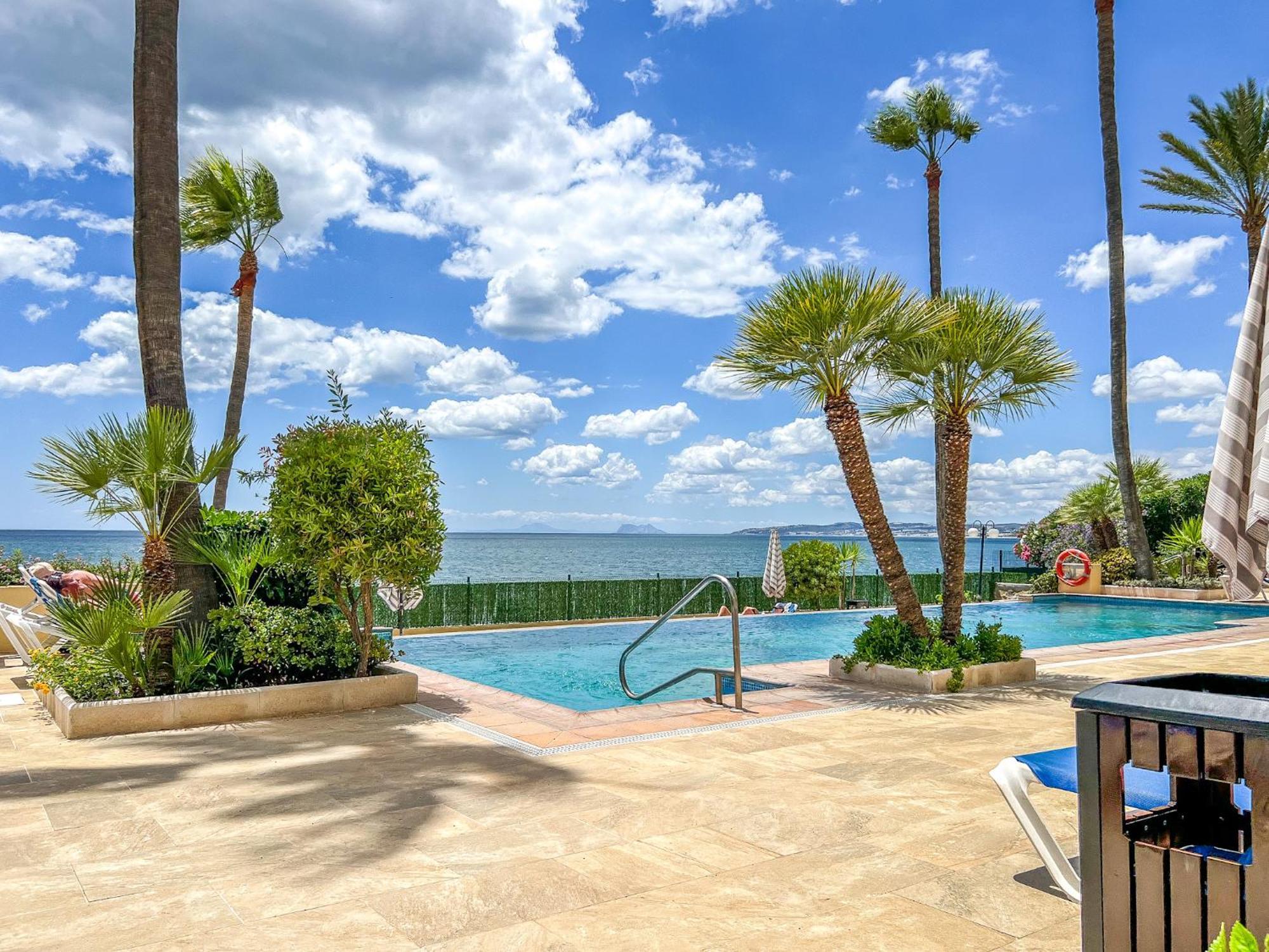 Hanami El Coral Apartament Estepona
